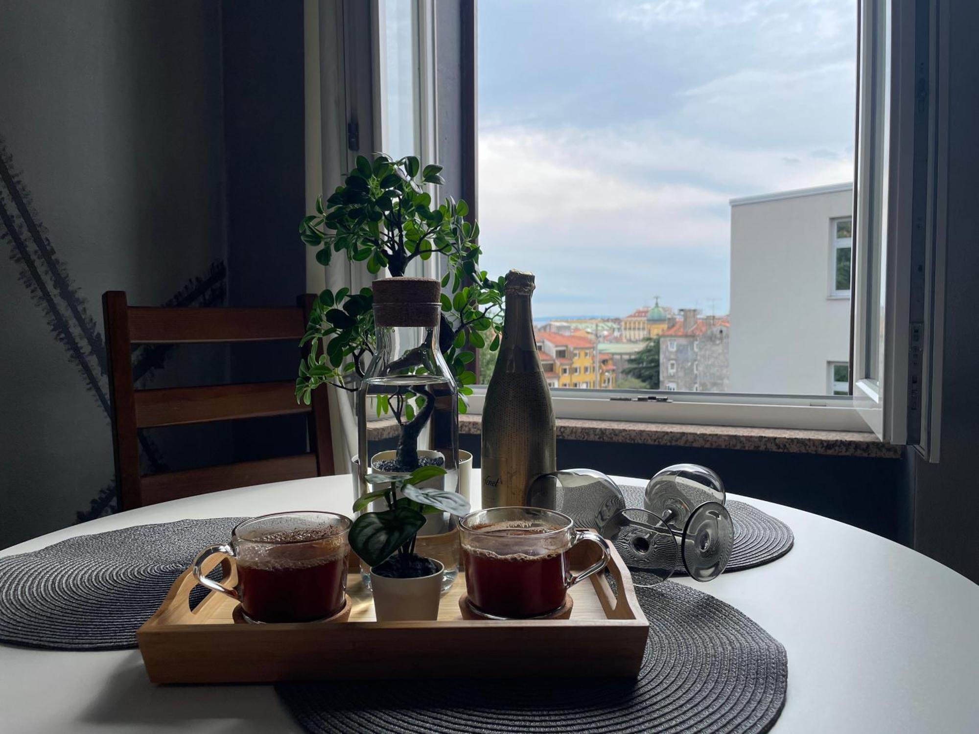 Ena Appartement Rijeka Buitenkant foto